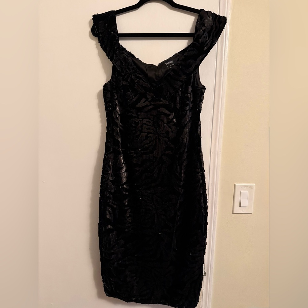 Bardot Cocktail Dress Sequins & Velvet, Off the Shoulder, Midi length, Black - Picture 4 of 8